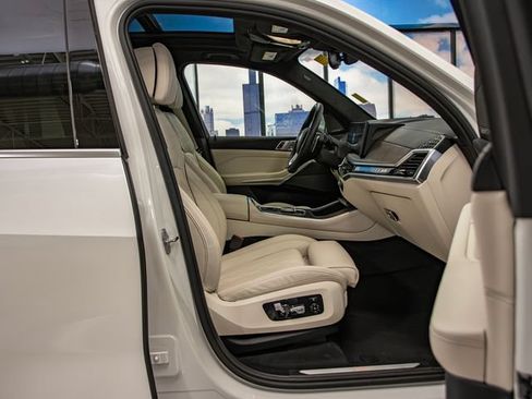 Used 2024 BMW X5 xDrive40i w/ Premium Package AWD/4WD image 21