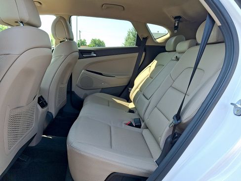 Used 2017 Hyundai Tucson Limited w/ Cargo Package FWD image 12