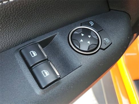 Used 2021 Ford Mustang Shelby GT500 w/ Technology Package image 15