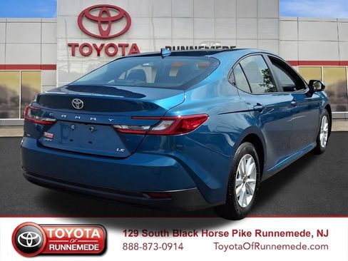 Used 2025 Toyota Camry LE FWD image 6