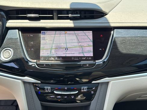 Used 2024 Cadillac XT6 Premium Luxury w/ Technology Package FWD image 13