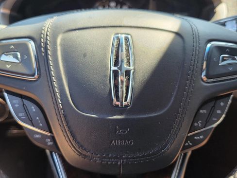 Used 2020 Lincoln MKZ Reserve image 24