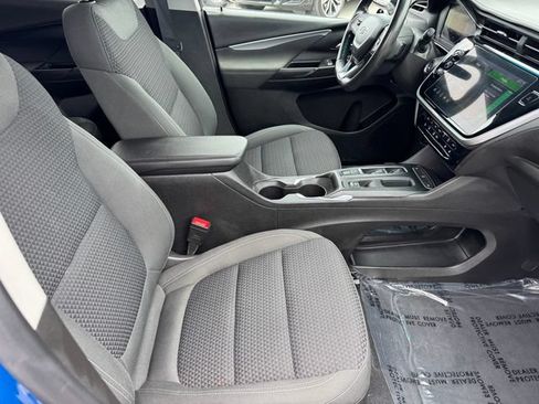 Certified 2022 Chevrolet Bolt LT FWD image 6