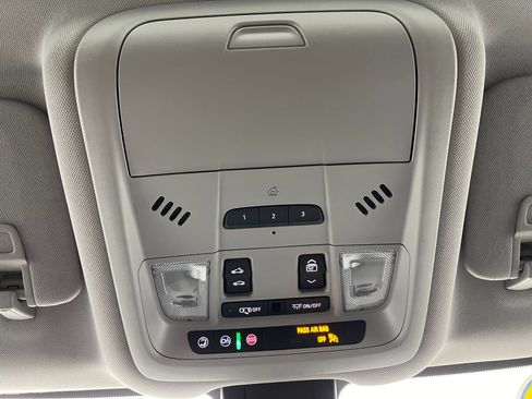 Used 2024 GMC Terrain SLT w/ Infotainment Package II AWD/4WD image 24