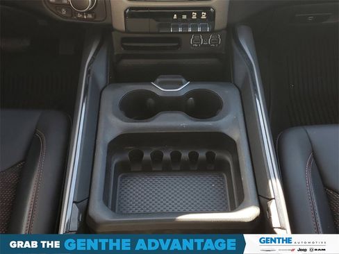 Used 2022 RAM 1500 Big Horn w/ Built-to-serve Edition image 28