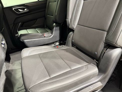 Used 2022 Chevrolet Tahoe Z71 w/ Z71 Off-Road Package image 19