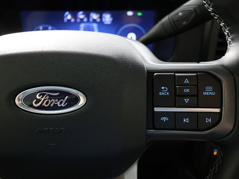 Used 2026 Ford F350 Lariat AWD/4WD image 30