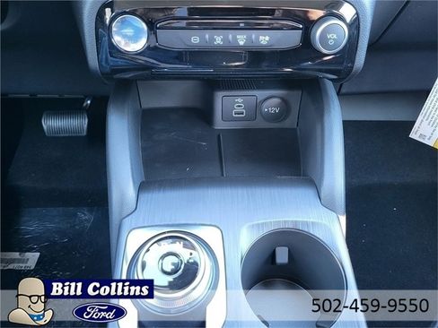 New 2024 Ford Escape SE image 18
