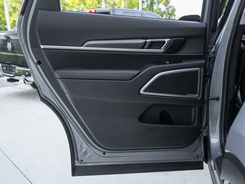 Used 2023 Kia Telluride S w/ S Sunroof Package FWD image 33