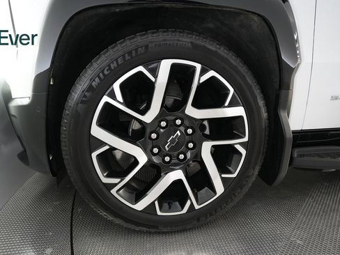 Used 2024 Chevrolet Silverado EV RST w/ LPO, Utility Wall Package AWD/4WD image 14