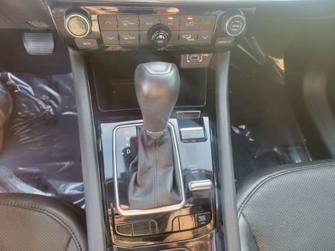 Used 2023 Jeep Compass Limited w/ Elite Group AWD/4WD image 21