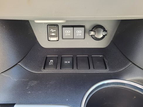 Certified 2019 Toyota Highlander Limited image 25