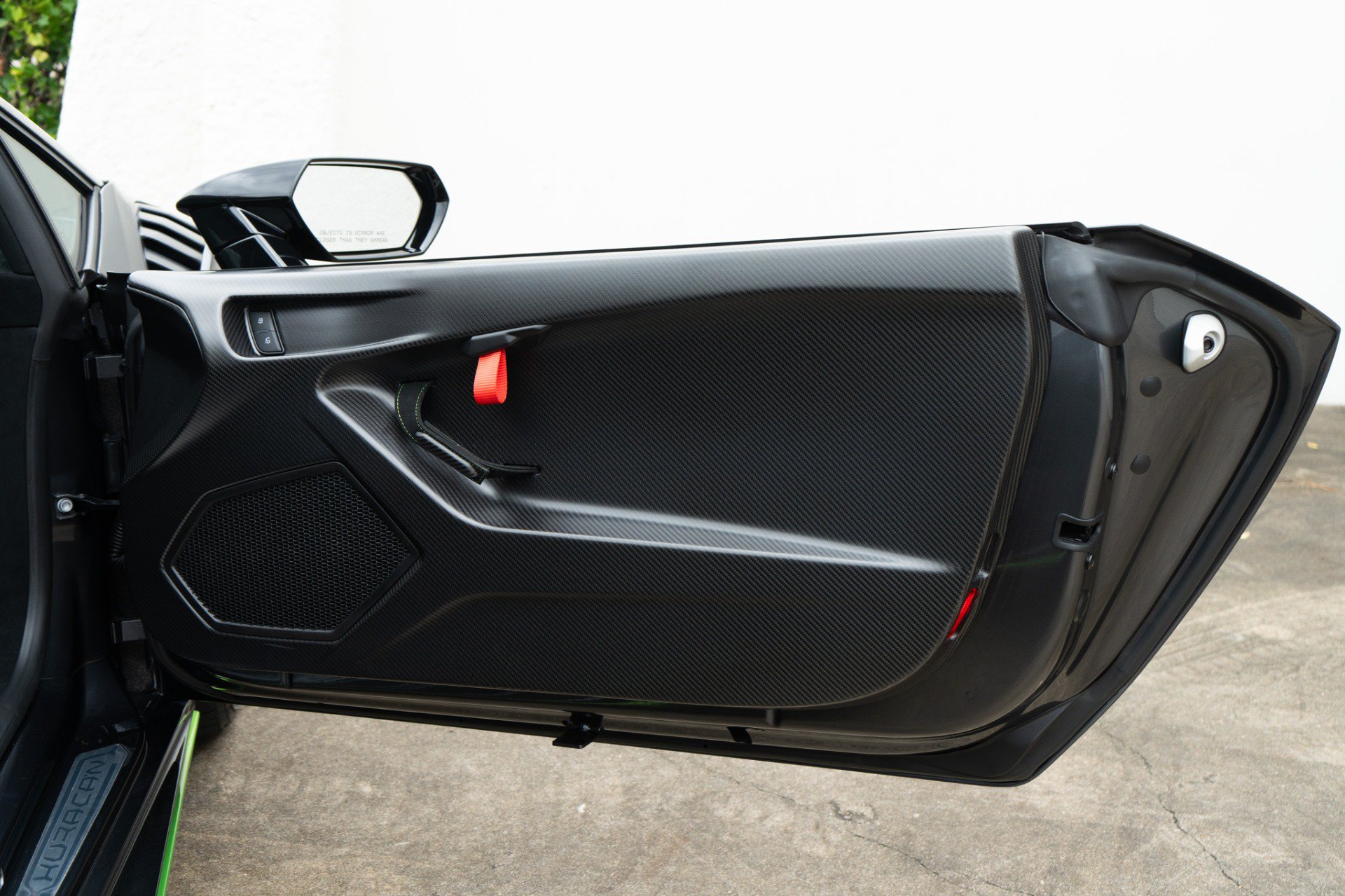 Used 2021 Lamborghini Huracan STO RWD image 35