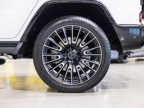 Used 2025 Mercedes-Benz G 63 AMG 4MATIC image 16