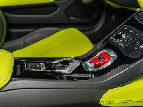 Used 2017 Lamborghini Huracan LP 610-4 AWD/4WD image 49