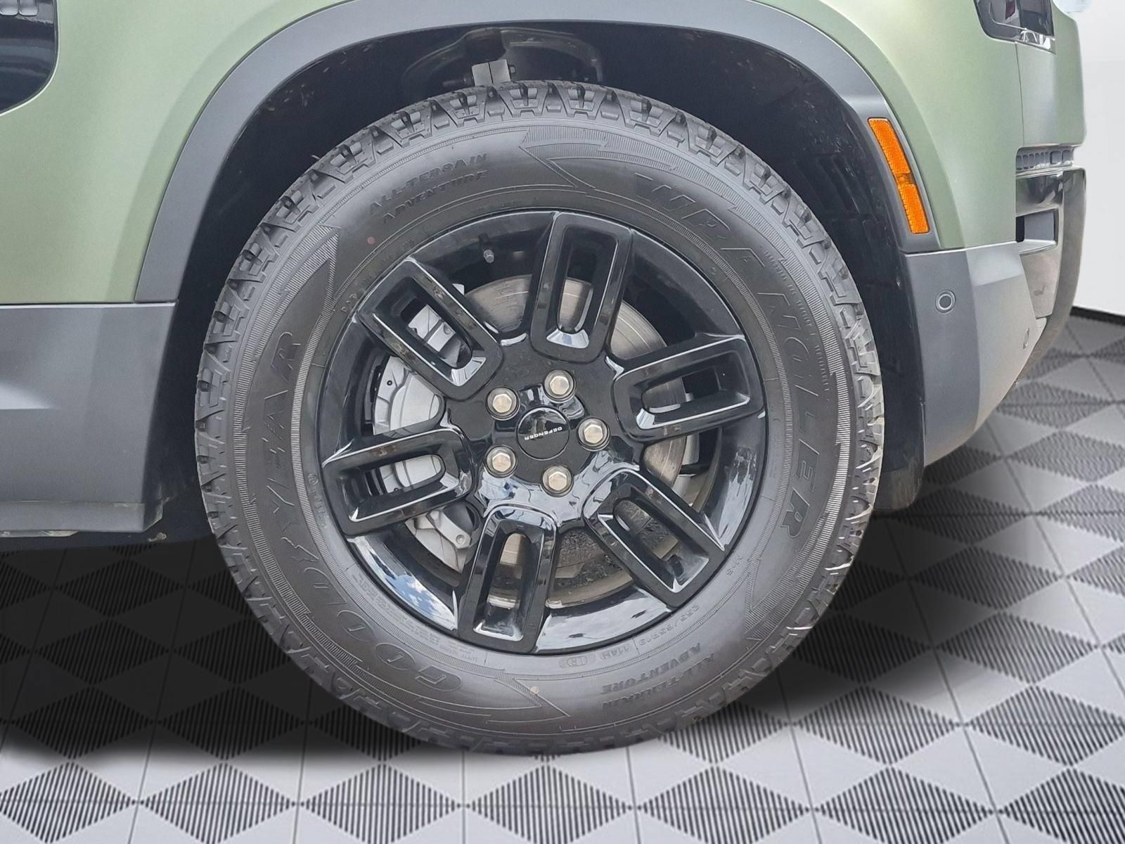 New 2026 Land Rover Defender 110 S AWD/4WD image 9
