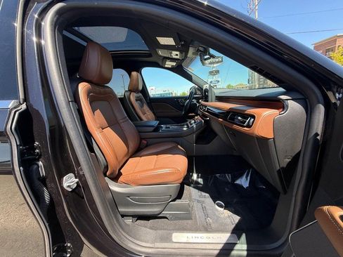 Certified 2023 Lincoln Aviator Reserve w/ Elements Package Plus AWD/4WD image 12