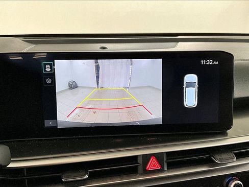 Used 2024 Kia Sorento S image 14