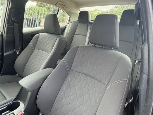 Used 2024 Toyota Corolla LE AWD/4WD image 21