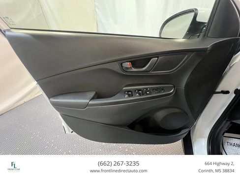 Used 2023 Hyundai Kona SEL w/ Cargo Package FWD image 11