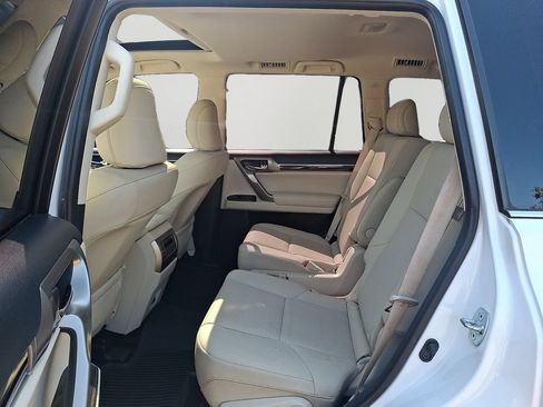 Used 2020 Lexus GX 460 Premium AWD/4WD image 8