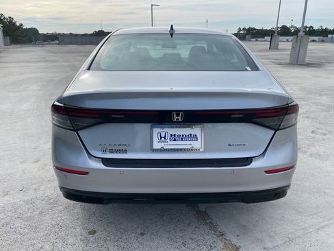 Used 2024 Honda Accord EX-L image 6