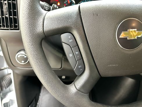 Used 2025 Chevrolet Express 3500 LS image 19