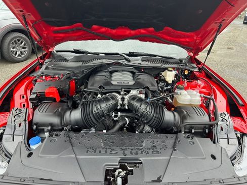 Used 2025 Ford Mustang GT Premium RWD image 27
