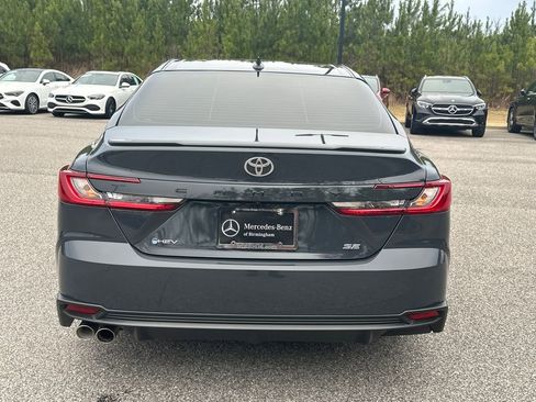 Used 2025 Toyota Camry SE image 10