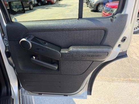 Used 2010 Ford Explorer XLT RWD image 30