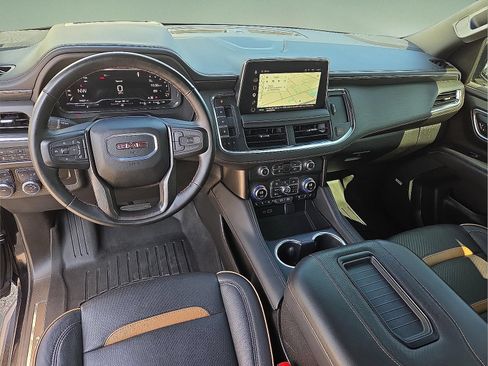 Used 2024 GMC Yukon AT4 w/ Technology Package AWD/4WD image 6