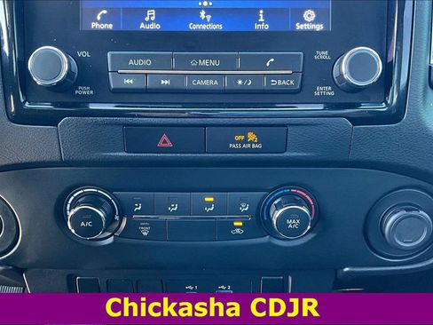 Used 2022 Nissan Frontier SV image 15