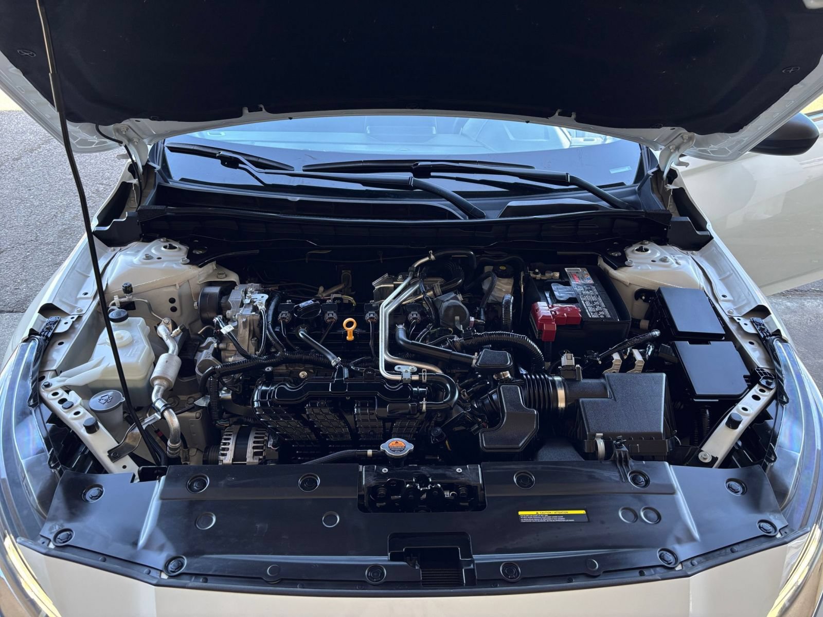 Used 2025 Nissan Altima 2.5 SV FWD image 32