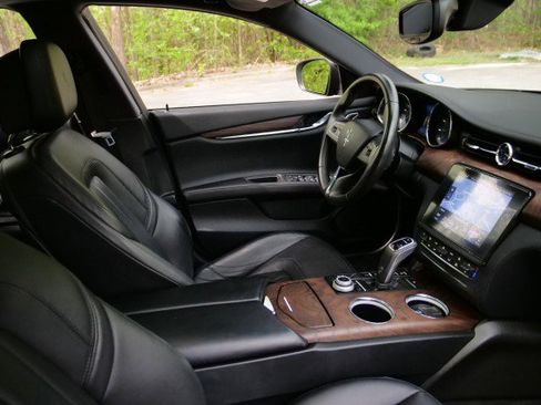 Used 2019 Maserati Quattroporte S image 42