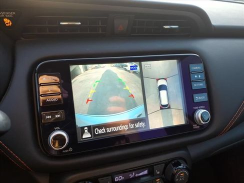 Used 2023 Nissan Kicks SR w/ SR Premium Package FWD image 15