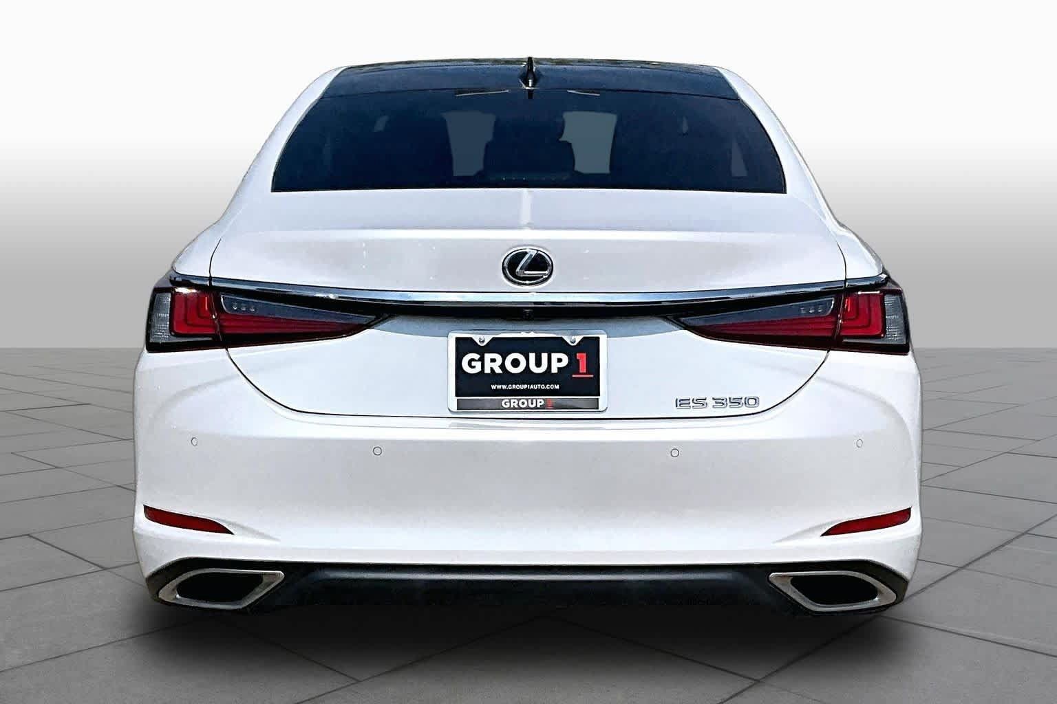 Used 2023 Lexus ES 350 w/ Premium Package FWD image 5
