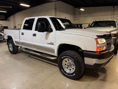 Used 2007 Chevrolet Silverado 2500 LT w/ Heavy-Duty Power Package image 64