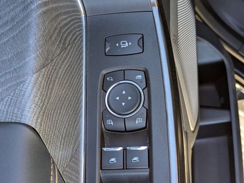 Used 2023 Ford F250 Platinum AWD/4WD image 14