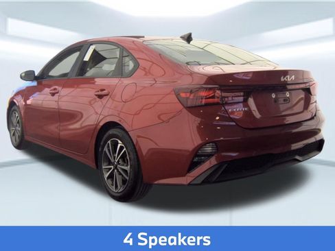 Used 2024 Kia Forte LXS FWD image 4