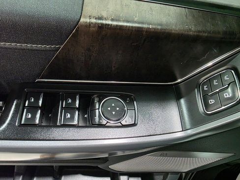 Used 2021 Ford F150 Lariat image 19