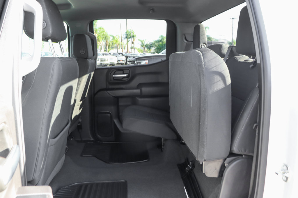 Used 2022 Chevrolet Silverado 1500 Custom w/ LPO, Dark Essentials Package AWD/4WD image 33