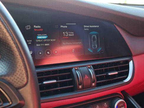 Used 2021 Alfa Romeo Giulia Ti Sport image 27