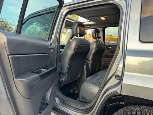 Used 2014 Jeep Patriot Latitude w/ Sun/Sound Group image 13