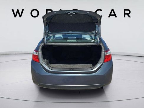 Used 2015 Toyota Corolla LE image 11