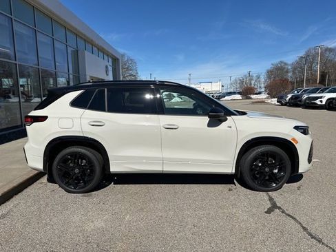 New 2026 Volkswagen Tiguan SE R-Line AWD/4WD image 8