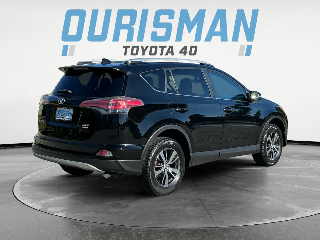Used 2016 Toyota RAV4 XLE AWD/4WD image 7