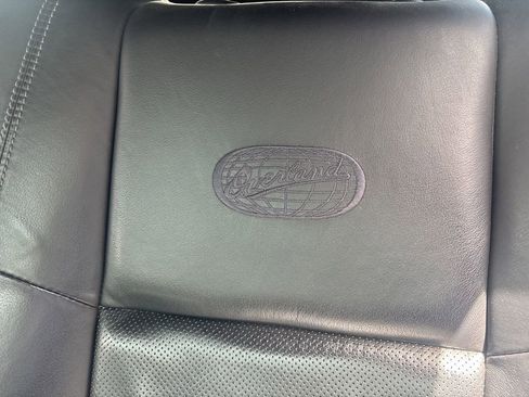 Used 2019 Jeep Grand Cherokee Overland image 5