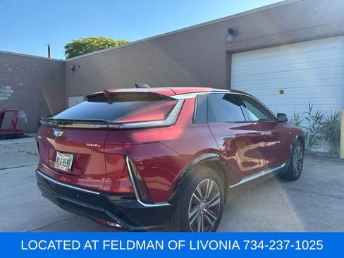 Used 2024 Cadillac Lyriq Luxury w/ Nappa Leather Package AWD/4WD image 3