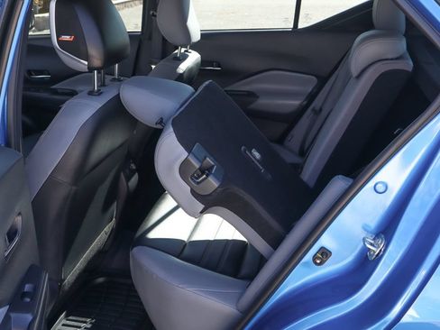 Used 2023 Nissan Kicks SR w/ SR Premium Package FWD image 38