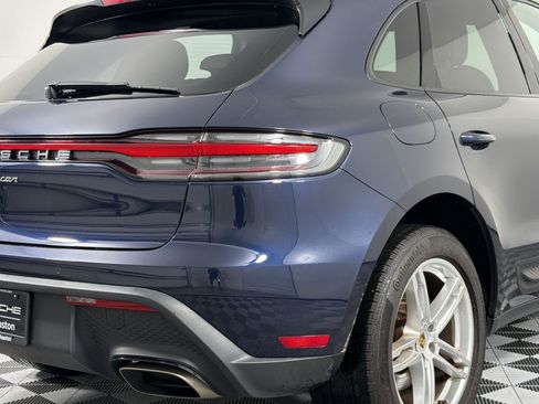 Certified 2023 Porsche Macan AWD/4WD image 9